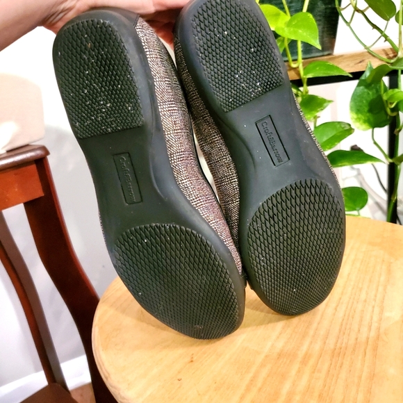 Craft and Borrow Ortholite Flats - Black and Grey with buckles - Size 8m - Picture 6 of 8